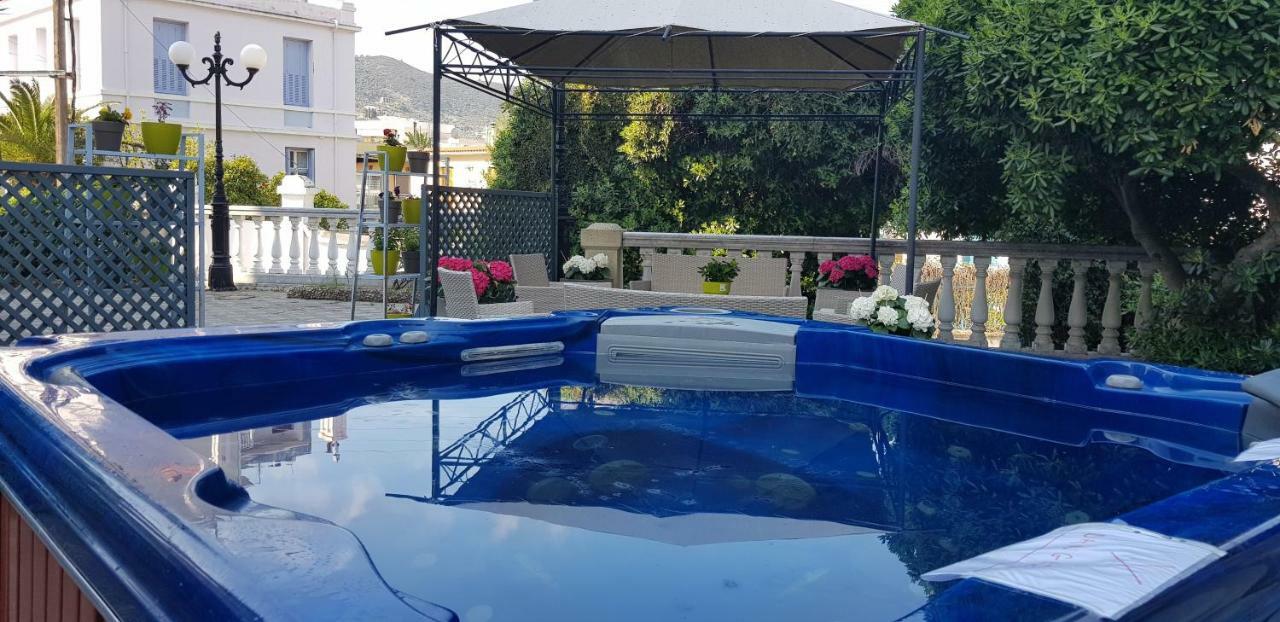 Pyrgos Of Mytilene Hotell Eksteriør bilde
